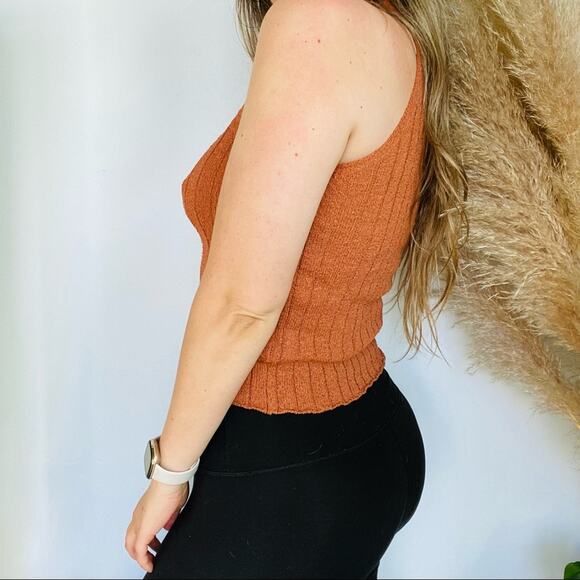 NEW VESTIQUE Rust Orange Brown High Cut Neck Ribbed 90s Sweater Tank Top Shirt S - Picture 2 of 10